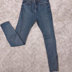 ⭐️Topshop Jaime jeans⭐️